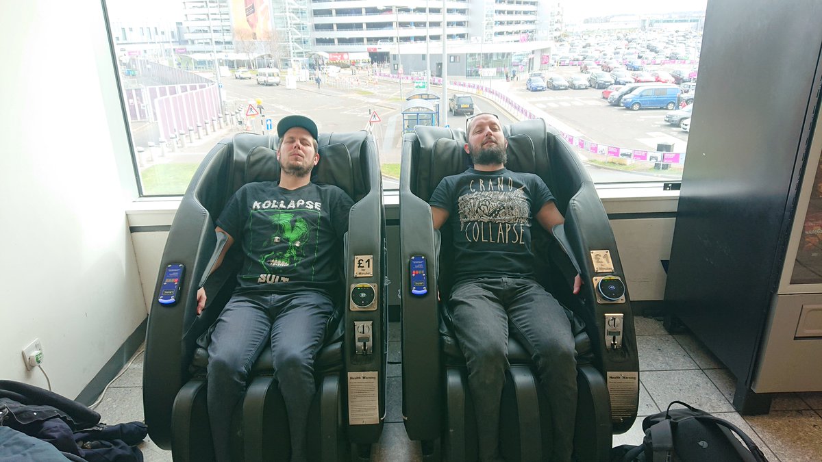 Ever wonder what goes on in the tour bus between shows? 
Here's a playlist of the songs we listened to while driving through the English countryside! 
(if you ever need some music for a road trip):
open.spotify.com/playlist/5PRb9…

Picture kind of unrelated. 👌