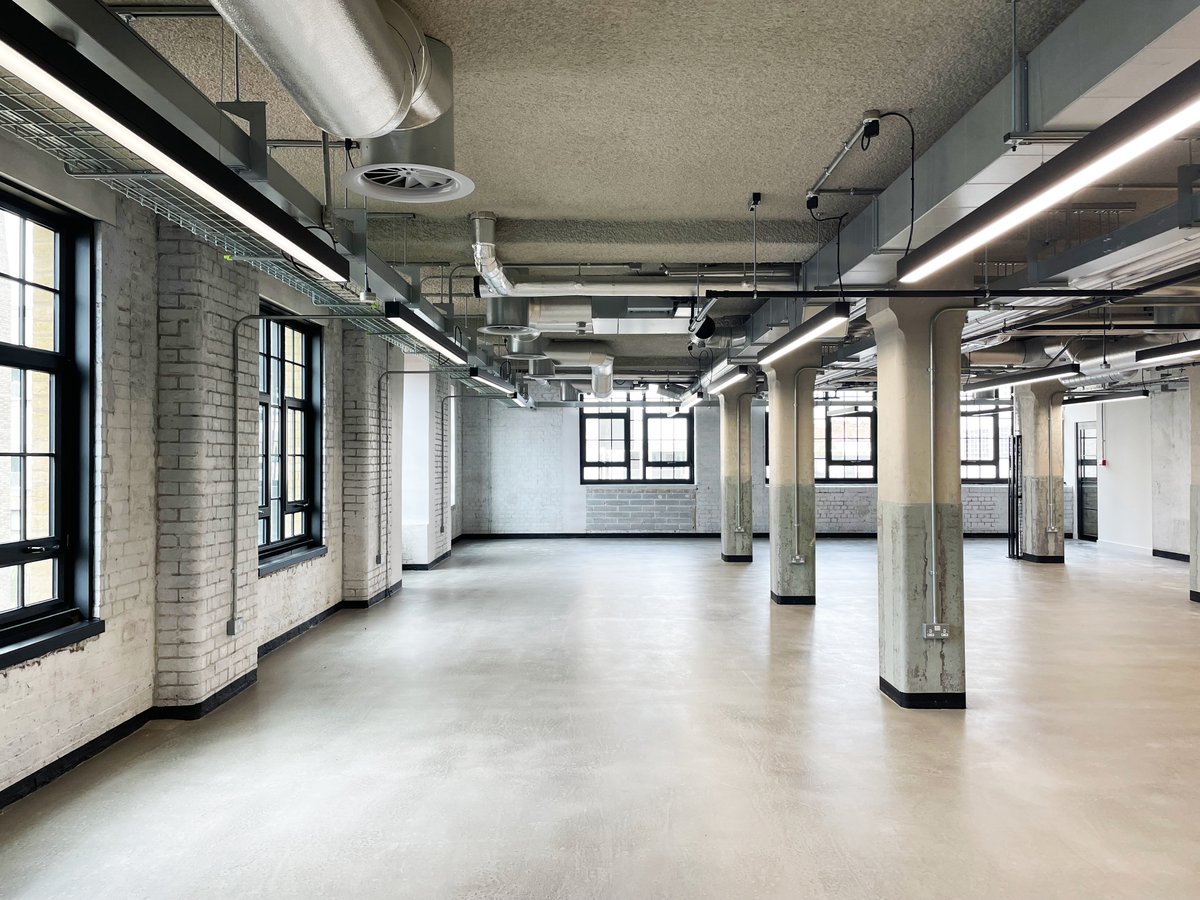 Collins Construction tweet media