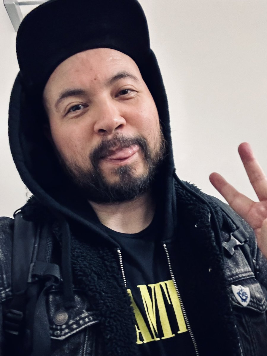 Jedshepherd's tweet image. Wishing all the horror writers a lovely day! You’ve got this!