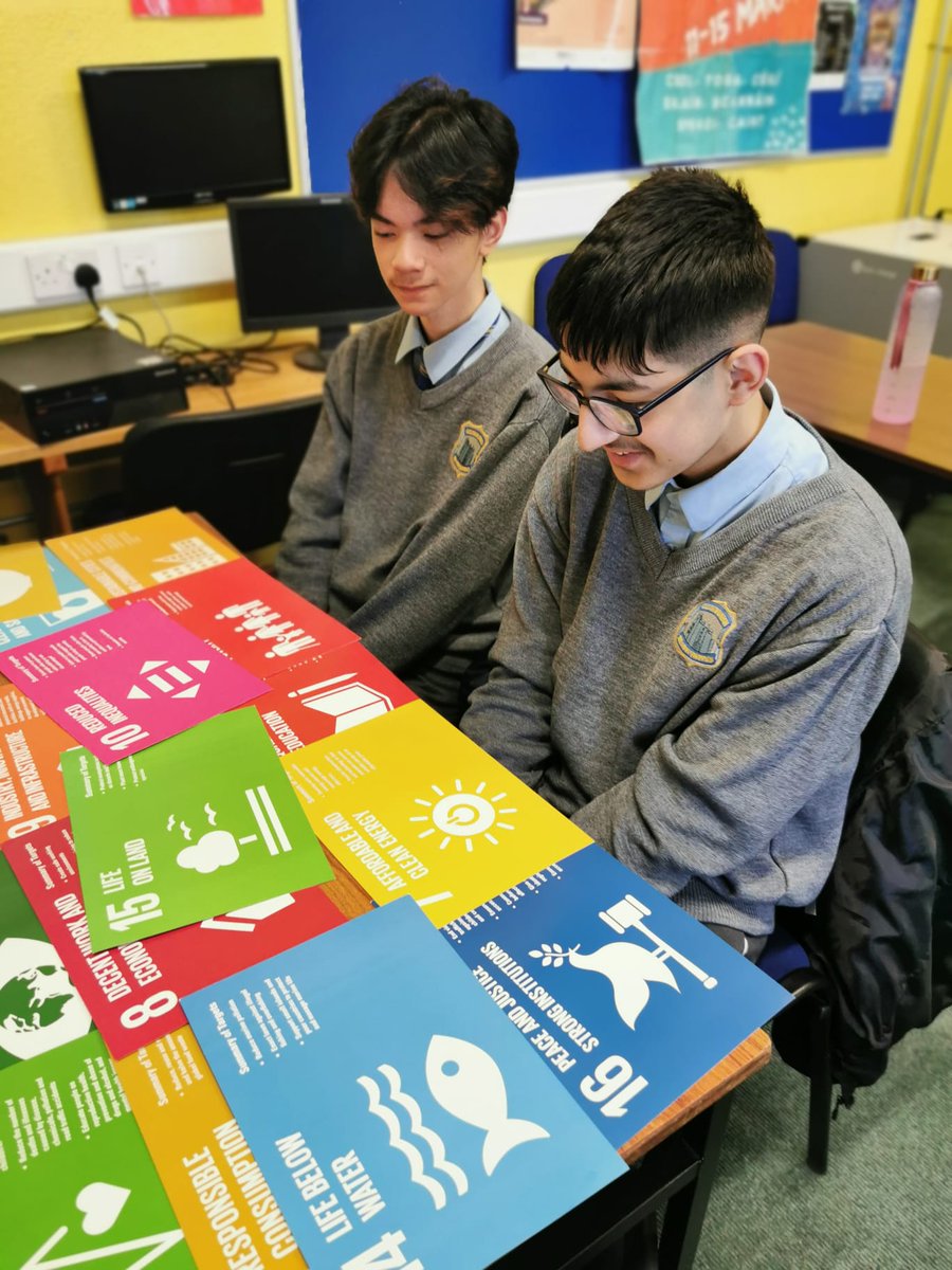 CbsCastle's tweet photo. Many thanks to Stephen from @trocaire  who spent a day giving workshops with 2nd, 3rd and 4th year students on the topic of Global Justice. #treeofjustice #greenschools https://t.co/8S7cz4pbHW