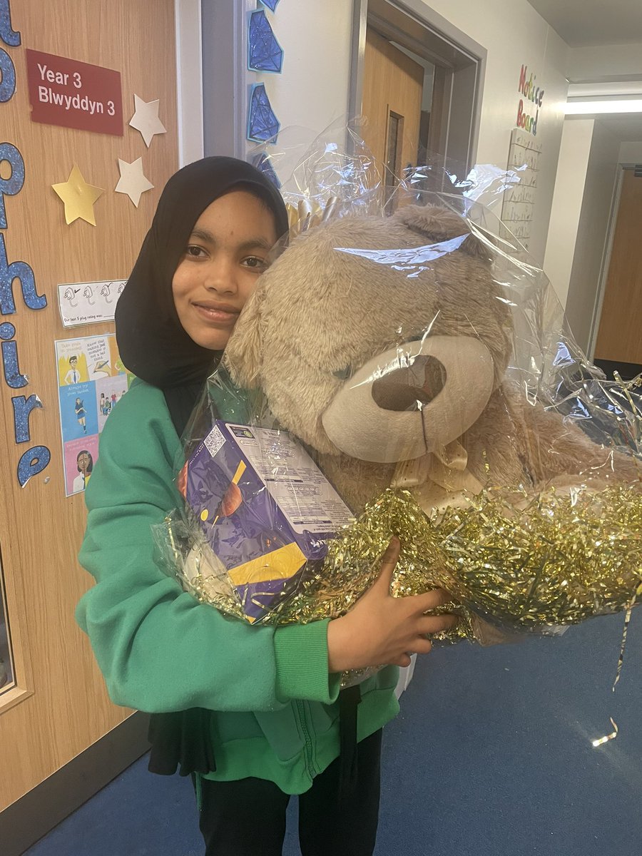 AdamsdownEC's tweet photo. Congratulations to our top prize winner of the Easter raffle! Thank you so much to everyone who took part. We raised a whopping £261 for our local charity Anna’s Rescue Centre 🐱💛 @AdamsdownPrm https://t.co/W6wgPJ54Q6