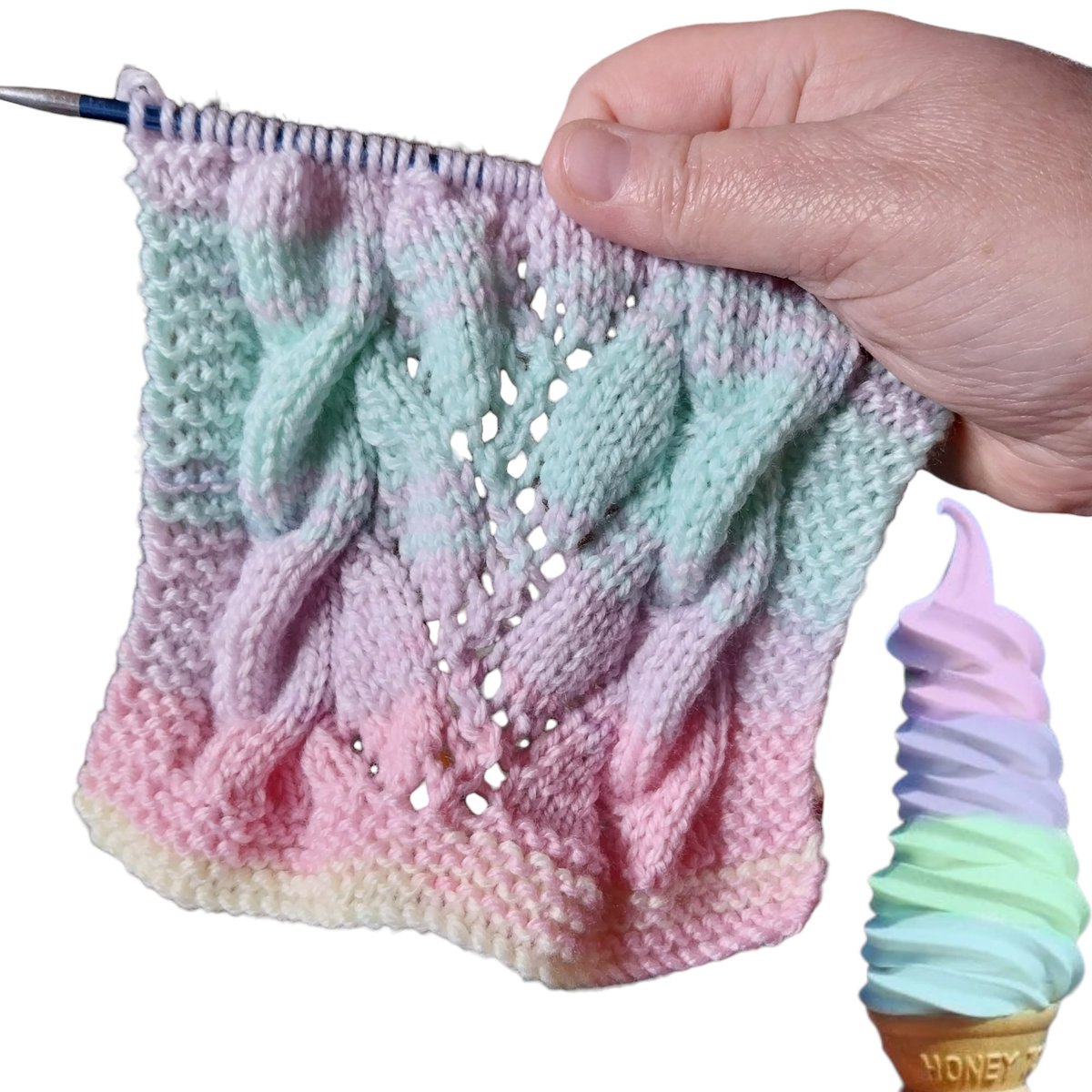 Good morning everyone. Too early for an ice cream? 🤣🤣 #EarlyBiz #buyindie #shopindie #MHHSBD #craftbizparty #knitting #knittingtwitter