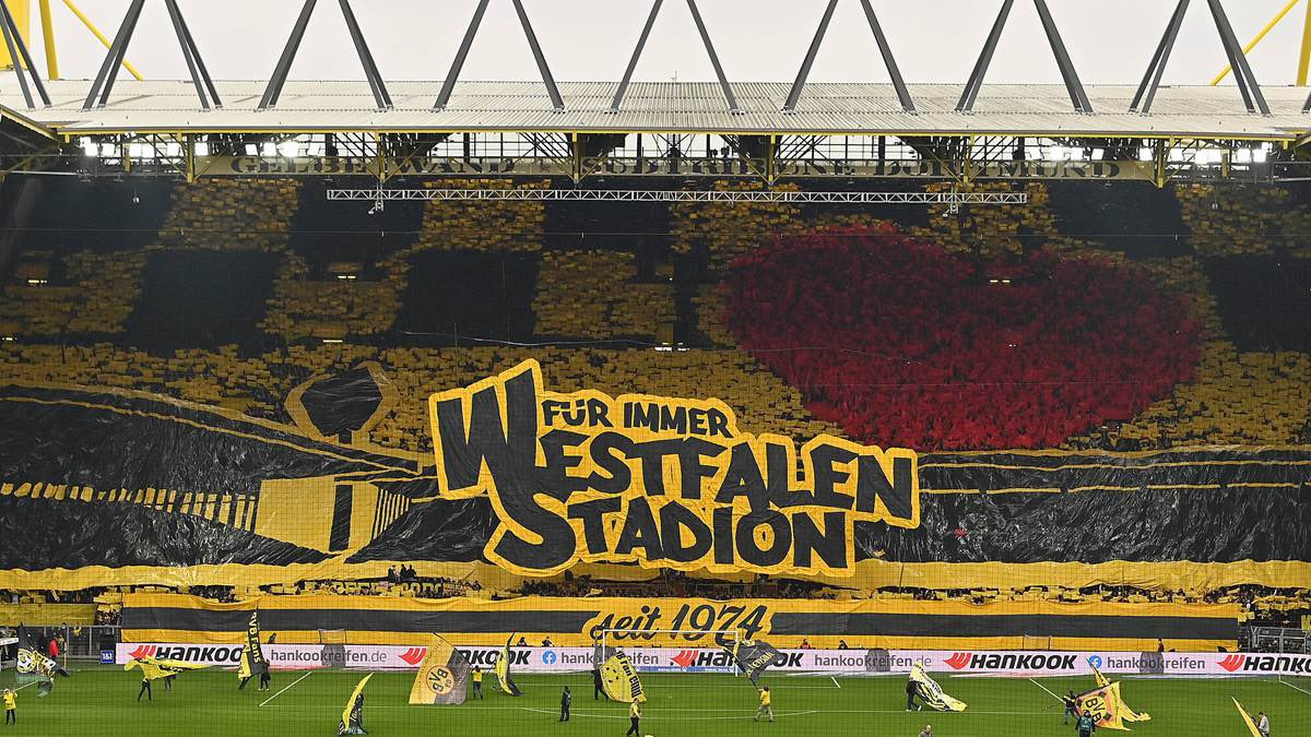eddygrewe's tweet photo. Aus gegebenem Anlass - Danke für die schwungvolle Auffrischung des Themas, Herr Leitermann!
#Westfalenstadion seit 1974 &amp; für immer 🫱🏻‍🫲🏼 https://t.co/wRW66uAxwQ