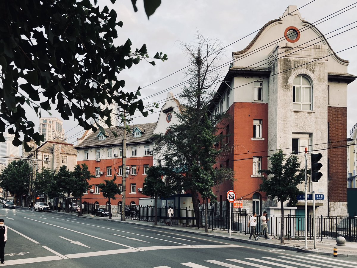 ZafeirMarch's tweet photo. 大連ロシアブロック古跡
1.舊東清鐵道汽船會社 日本橋圖書館
2.舊東清鐵道職員社宅
3.滿鐵大山寮
4. 大阪毎日新聞社
#architecture #Dairen https://t.co/Uen9EDNTbT