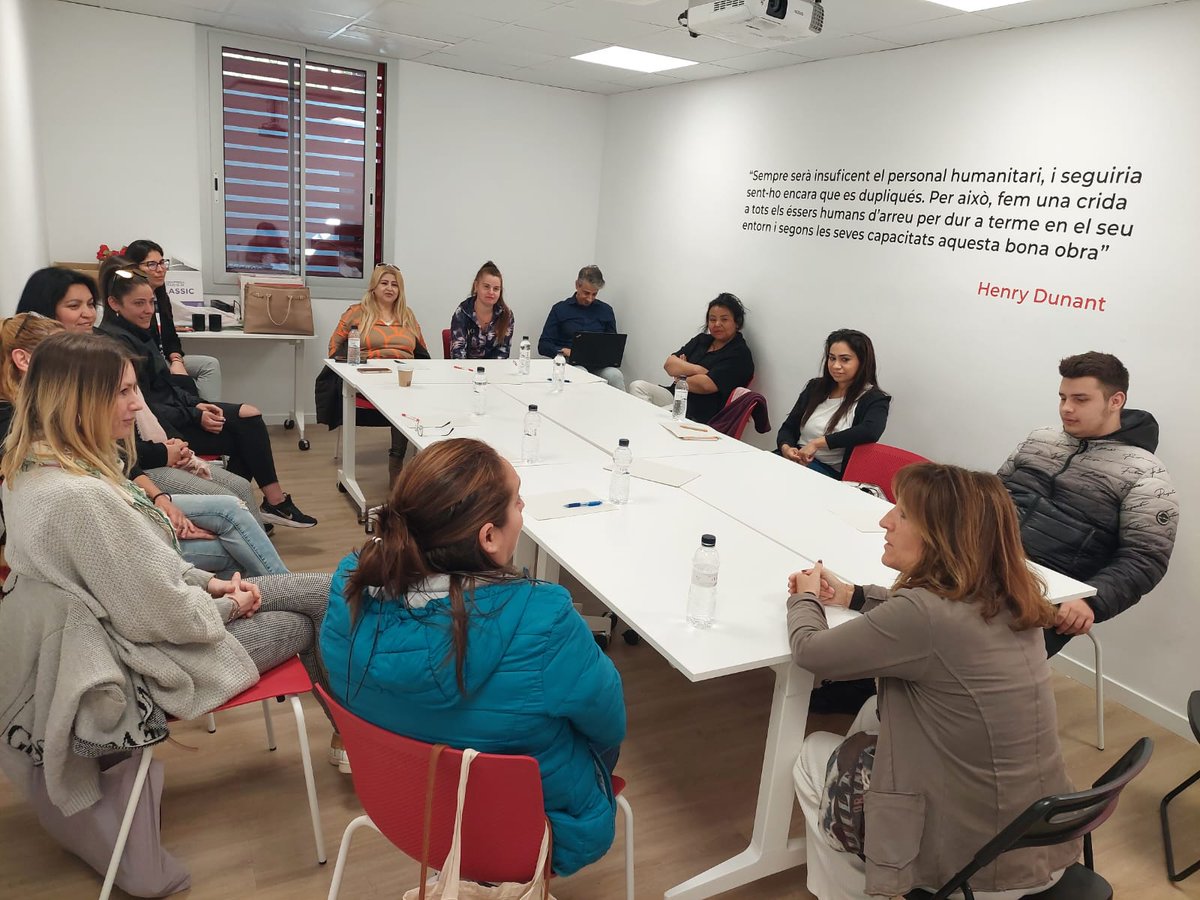 OcupacioCR's tweet image. Primera sessió del Curs d&apos;Auxiliar de Recepció a càrrec de @quadpackgroup, edició que aquesta vegada fem pel #ProgramaONA a @CRCornella i @CreuRojaSJD 

#OcupacioCreuRoja #PlanEmpleoCruzRoja