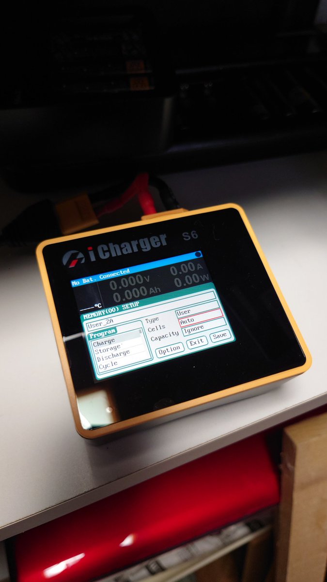 genboi_MINI4WD's tweet photo. この充電器で頑張るんや…
#ミニ四駆 #充電器 #icharger https://t.co/aA9ONDpH8s
