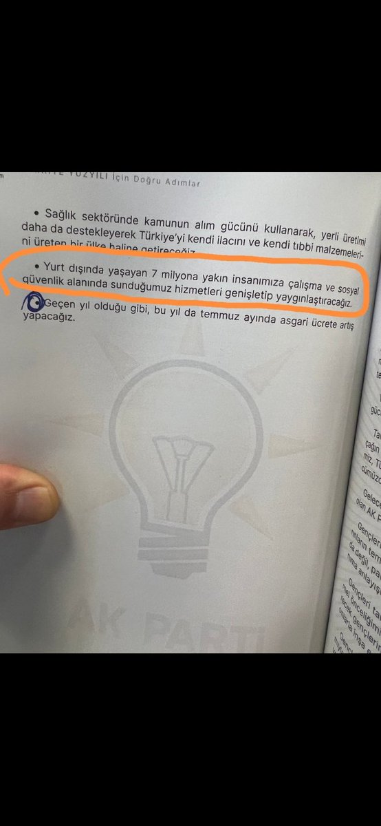 Bizler bu vatanın evladıyız
Bu topraklarda çalışıp ter döktük anlaşılan bu ülkede değer kazanmak için ya mülteci yada gurbetçi olmak lazım 
#StajSskBaslangiciOlsun
#StajyerMujdeyiBekliyor
@RTErdogan 
 @dbdevletbahceli @Mustafa_Destici 
@ErbakanFatih
#StajyerÇırakSeçimiBelirler