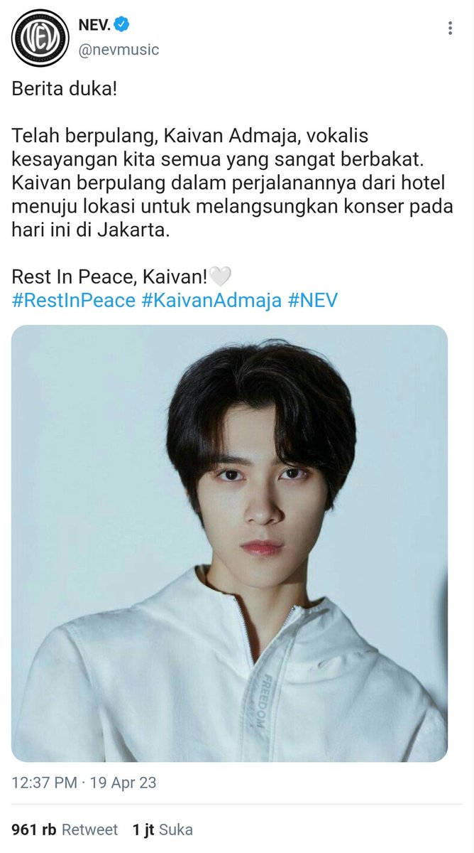 ra. tweet media