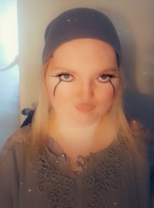 RoxayMidnight's tweet photo. Rocking my inner #Floki from #Vikings today and loving it #vikingcore https://t.co/Nd1H326CCA