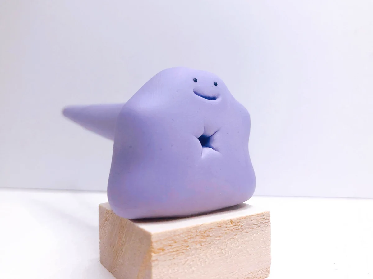 メタモンをゲットしよう。モンスターボールを投げたらめり込んだ！