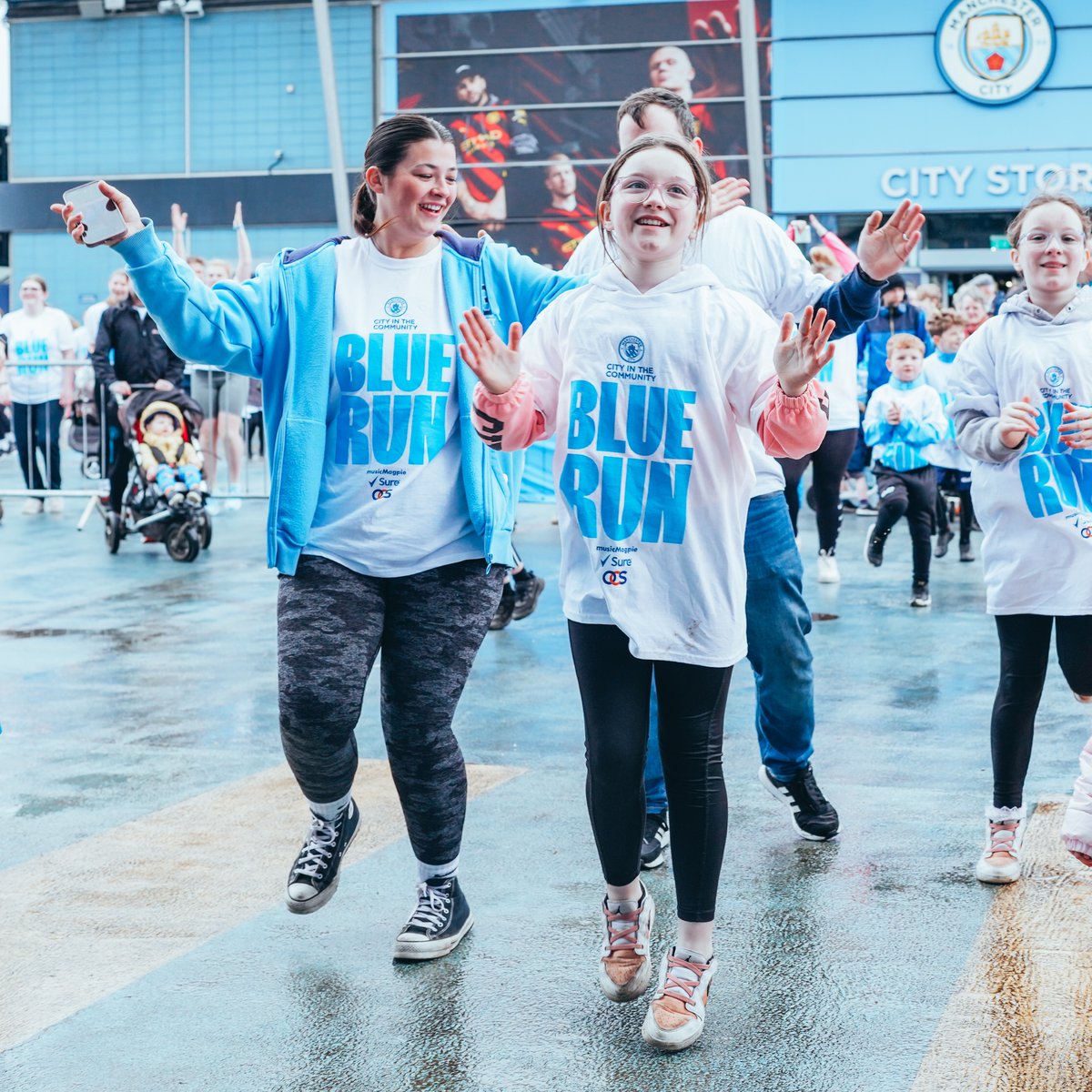 citcmancity's tweet photo. โฎ | Throwback Thursday
Throwback to just under a month ago when we held our annual Blue Run.
We still love seeing these pictures! ๐คฉ
#BlueRun2023 https://t.co/p2bzRn8QBe