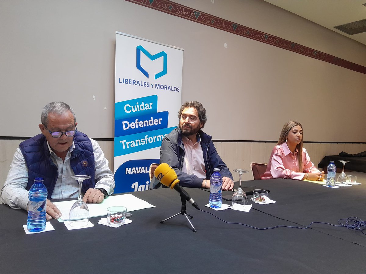 🔵ÚLTIMA HORA| Jaime Vega presenta ‘Liberales y Moralos’, el nuevo partido político con el que opta a la alcaldía de Navalmoral.

➡️El Comité Ejecutivo Provincial del PP aprobó en marzo nombrar una gestora del partido para sustituir a la junta local que presidía Jaime Vega.