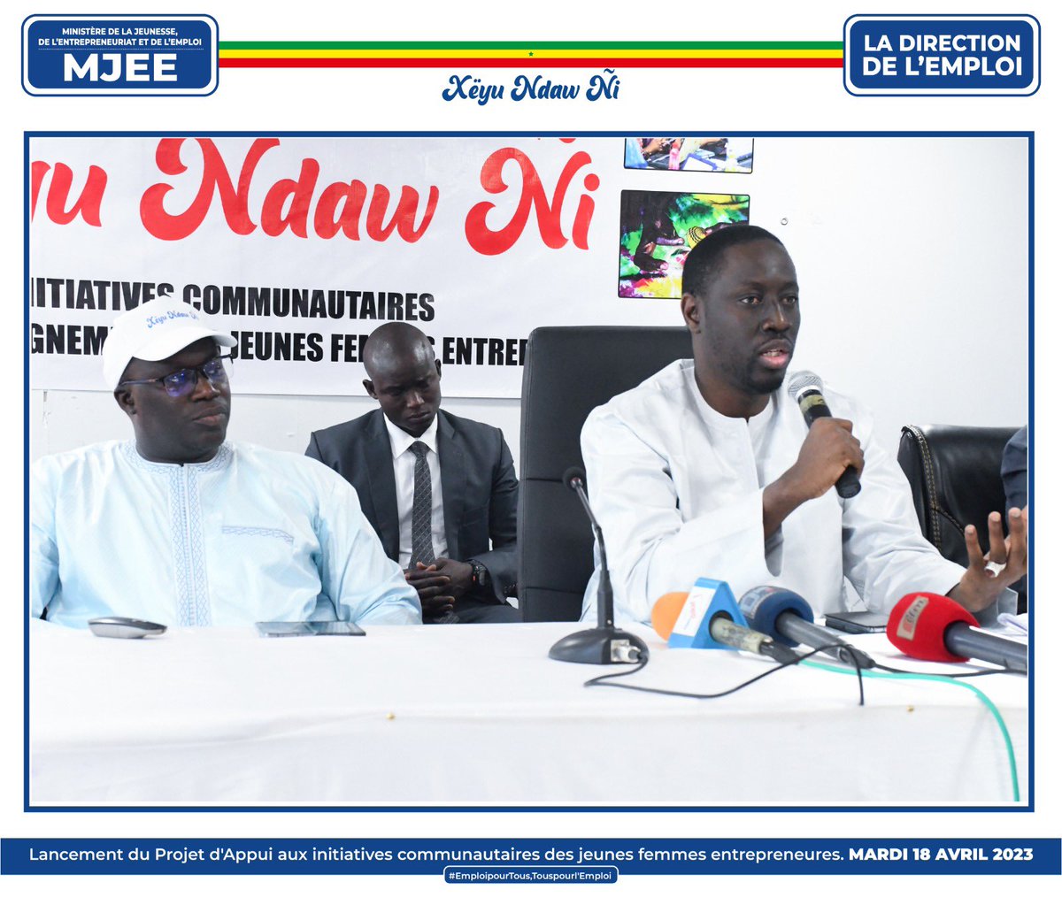 Modou__FALL's tweet photo. Lancement du Projet d'Appui aux Initiatives Communautaires des Jeunes Femmes Entrepreneures: 3800 emplois en vue

Ledit Projet entre dans le cadre du programme d'Urgence pour l'Insertion Socio Economique et l'Emploi des Jeunes Xëyu Ndaw Ñi
#MJEE
#DirectionEmploi
#XëyuNdawÑi https://t.co/Y90vbRAqvC