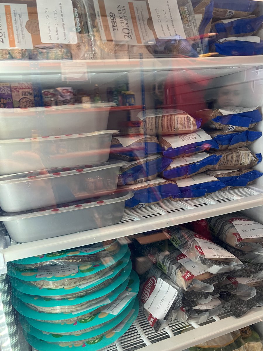 mediacityhub's tweet photo. Our #CommunityFoodStore is back open today - we're open now until 2pm for all existing members. We have lots of stock in our fridge, freezers and shelves - see you all soon! #Salford #ReduceFoodWaste #Ordsall #Community #OasisUK https://t.co/9LdzOQUXZ4