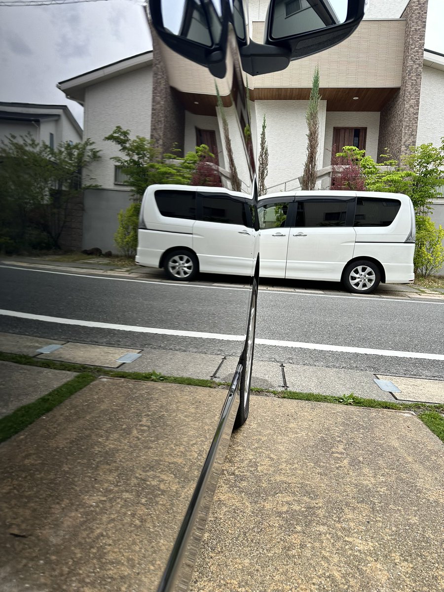 GLOSS_LUMINUS's tweet photo. 妻のタントは #LMGRAPHENEPRO
私のエブリィは #LMCERAMIC
汚れ方の違いをちゃんと見たいのでしばらく放置します✋ https://t.co/Vp2TzPdsqH