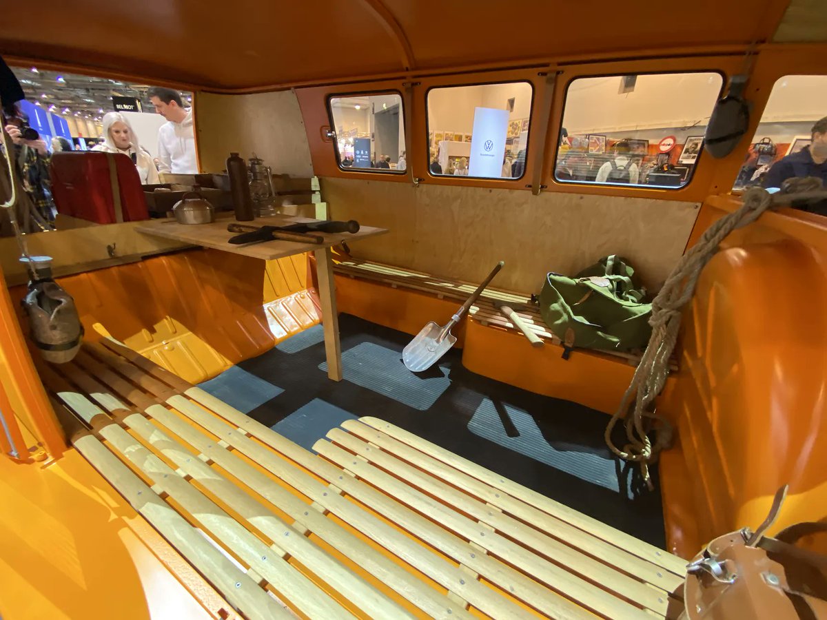 aut0mob's tweet photo. #Volkswagen T1 KK Raupenfuchs 🦊 #VWednesday
A total of 1.8 million T1s were built, but this #VW is one of a kind. 🇦🇹Kurt Kretzner built this four-axle Raupenfuchs ("caterpillar fox") with the aim of overcoming the Alpine wilderness, often covered with snow 🏔️
📸Błażej Buliński https://t.co/ekIl7zIta7