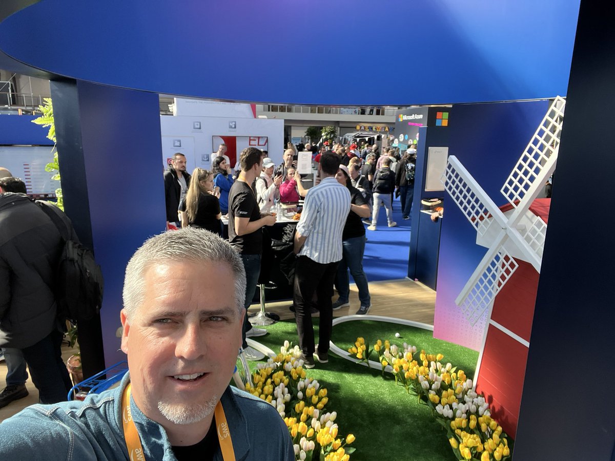 Phil Estes tweet media