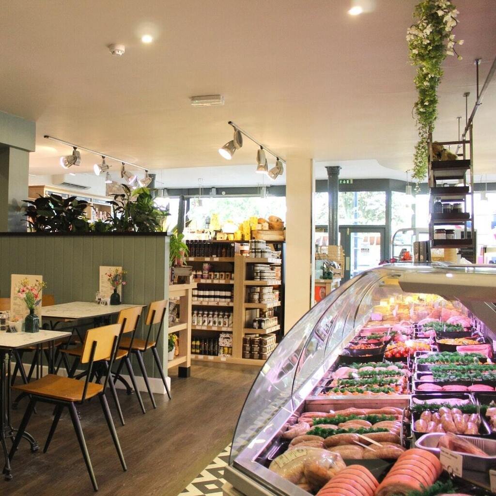 Make meals that delight... 🍽

From our succulent Waygu Burgers to our juicy Yorkshire Thick Pork Sausage and our tender Yorkshire Chicken, we have something for everyone... 🥩🥓🍗

Our meats are sourced from the best local farms and butchers, and are of… instagr.am/p/CrNgeNaIazf/