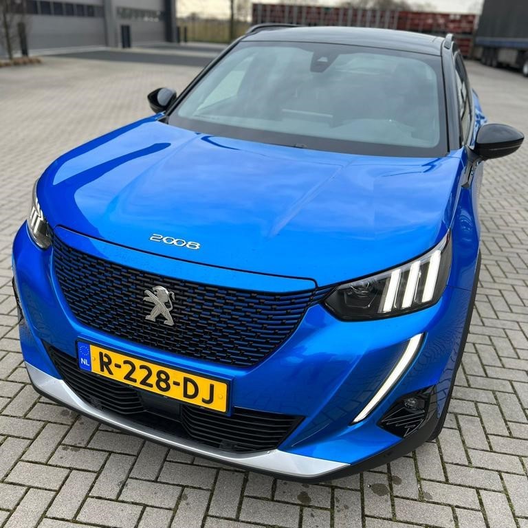 LeaseRoute's tweet photo. Hoe kun je in deze dure tijd besparen op je leasekosten? Simpel: Neem een bestaand leasecontract over!

Een greep uit het actuele aanbod overnameauto's:

- Kia EV6
- Peugeot e-208 + e-2008
- Polestar 2 (2x)
- Mazda MX-30
- Audi S3

Bekijk de auto’s via: https://t.co/tN4qHea1vE https://t.co/IwwbgOMRye