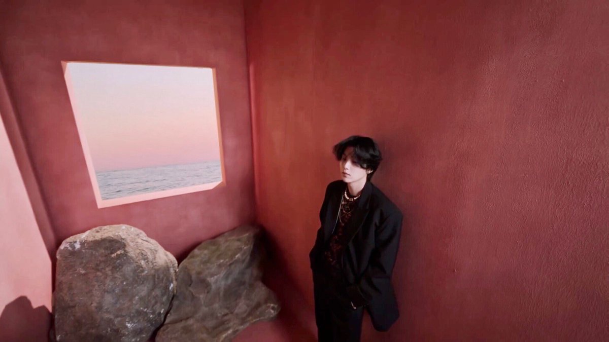 SoulCasa7's tweet photo. 내 취향이 병약간지인 걸 새삼 다시 확인하는 중

#SUGA #슈가 #AgustD  #D_DAY #사람_Pt2  @BTS_twt https://t.co/c9JRiYRqqI