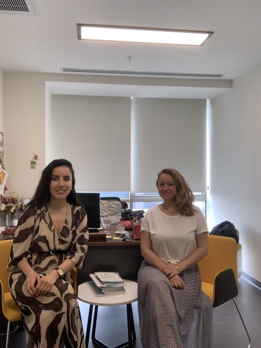 SevcanYagan's tweet photo. Lisanstan ve yüksek lisanstan öğrencim @hezarin çocuk gelişimi ve eğitimi uzmanı olarak @rehapedia eğitim koordinatörü olarak harika işler çıkarıyor. Bugün benimle yaptığı röportajın da olduğu yıllık bülteni getirdi…Ne kadar gurur duysam az canımın içi😍 https://t.co/aUxRh0QJP2