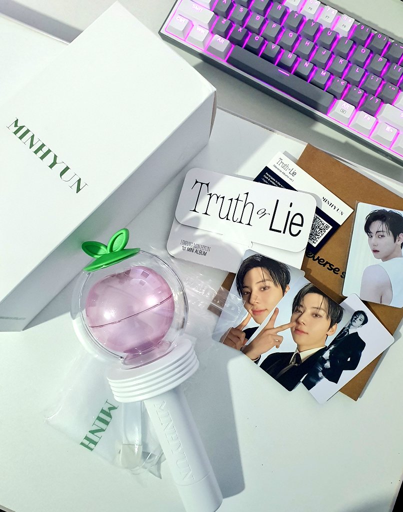balethsoo's tweet photo. MINHYUN IKAW NA LANG ANG KULANG!! 🍑🧡

Thank you @lovecartph for my Hwangdo bong and Truth or Lie weverse vr. album 💖 til our next transaction 😊 #LC_Budol https://t.co/VWxs2IFi17