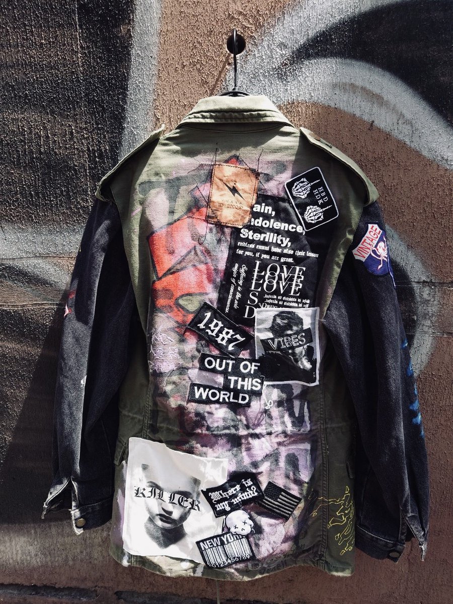 uvcss_junkside's tweet photo. 【新作】
VUÅSA
１着しか存在しないヴォーサ
ミリタリージャケットの袖をデニムにリメイク。
好奇心を刺激されるデザイン
細部までアートとして楽しめる逸品です。

#アキバの洋服屋 #ジャンクサイド #秋葉原 #vuasa https://t.co/BV9hM3oZuh
