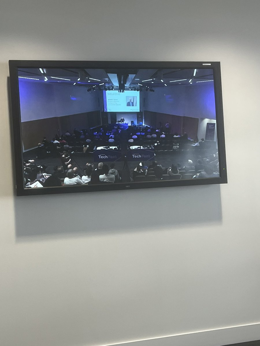 BayileAdeoti tweet media