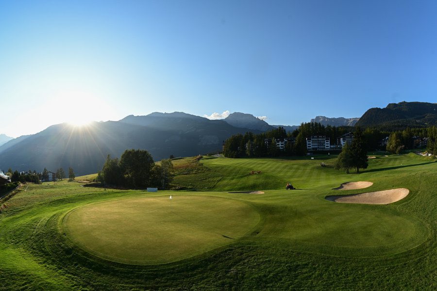 pjpp_club's tweet photo. PJPP’s Golf World Tour is growing together with WATCHYPE! ⛳️

We are excited to announce the first official brand sponsor has joined us, accompanying us across the most beautiful golf courses around the globe for the next two years. 

Joining forces from Crans-Montana 🇨🇭 https://t.co/rCDInWyUPB
