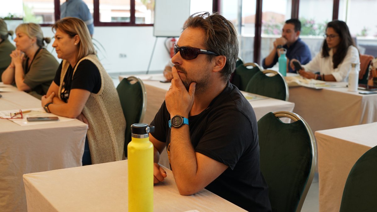 <a href="/AstroEduca/">AstroEduca & AstroCanarias</a> <a href="/epictour/">Kevin O</a> <a href="/FeelTenerife/">Feel Tenerife</a> @GuiaLanzarote Daniel Alock de <a href="/SurfCanaries/">Surf_Canaries</a>