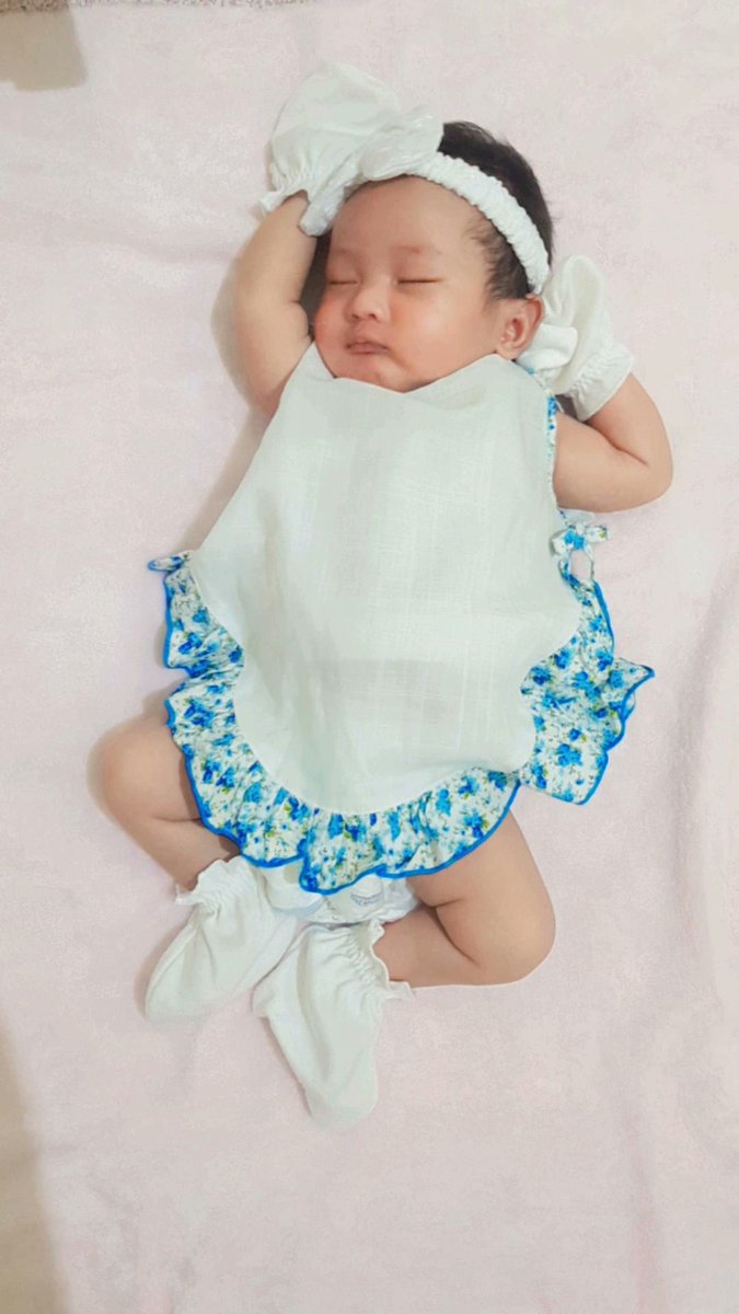 devaAngik's tweet photo. Cepet banget tetiba Karamel sudah 1 bulan aja 🥰 https://t.co/DEx3hoX2nm