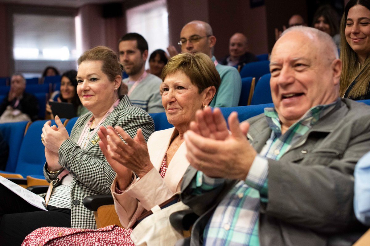 JoseLujanAlcarz's tweet photo. En el XXXI Coloquio Internacional de la Asociación de Francesistas de la Universidad Española #AFUE que acoge estos días @LetrasUM se ha rendido merecidísimo homenaje a Concha Palacios, reconocida y admirada académica referente en estudios franceses y en nuestra @UMU. https://t.co/9TVueuzwis