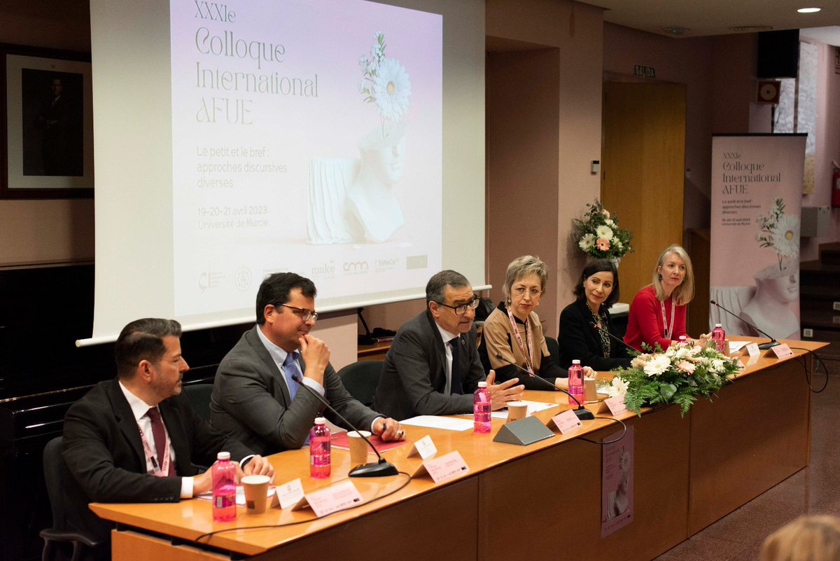 JoseLujanAlcarz's tweet photo. En el XXXI Coloquio Internacional de la Asociación de Francesistas de la Universidad Española #AFUE que acoge estos días @LetrasUM se ha rendido merecidísimo homenaje a Concha Palacios, reconocida y admirada académica referente en estudios franceses y en nuestra @UMU. https://t.co/9TVueuzwis