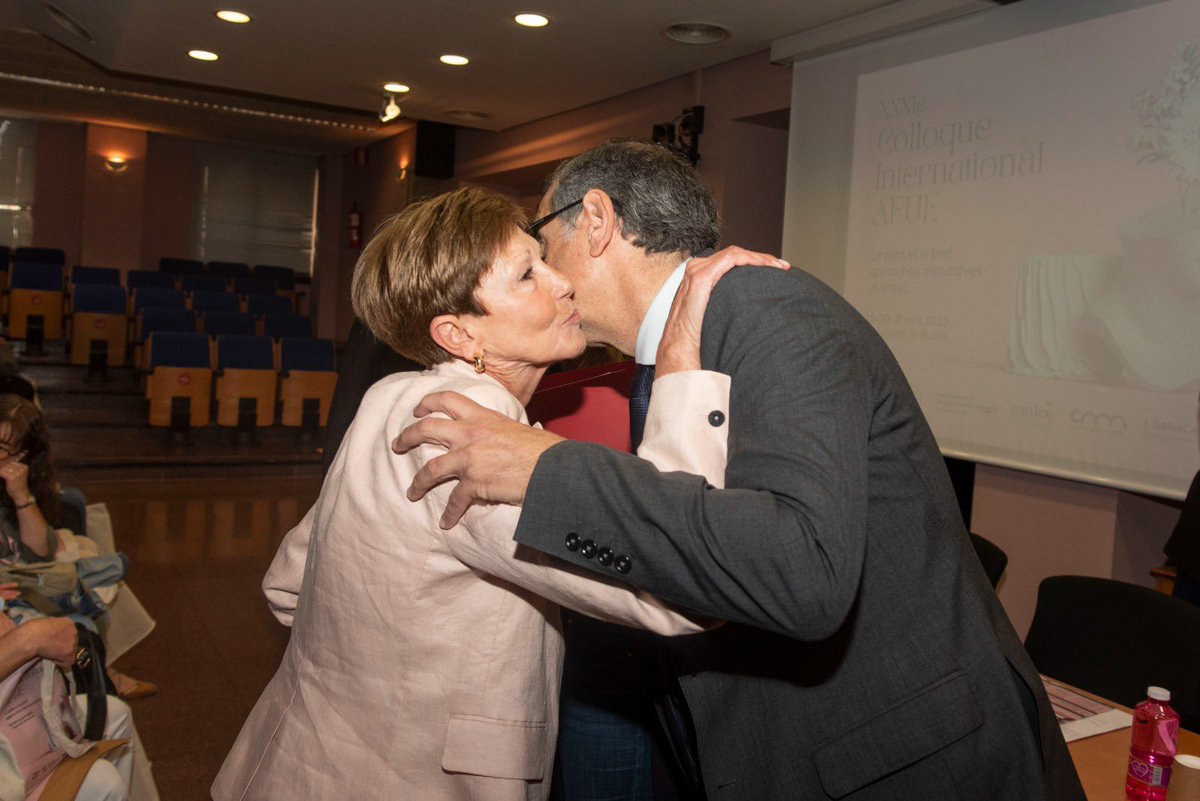 JoseLujanAlcarz's tweet photo. En el XXXI Coloquio Internacional de la Asociación de Francesistas de la Universidad Española #AFUE que acoge estos días @LetrasUM se ha rendido merecidísimo homenaje a Concha Palacios, reconocida y admirada académica referente en estudios franceses y en nuestra @UMU. https://t.co/9TVueuzwis