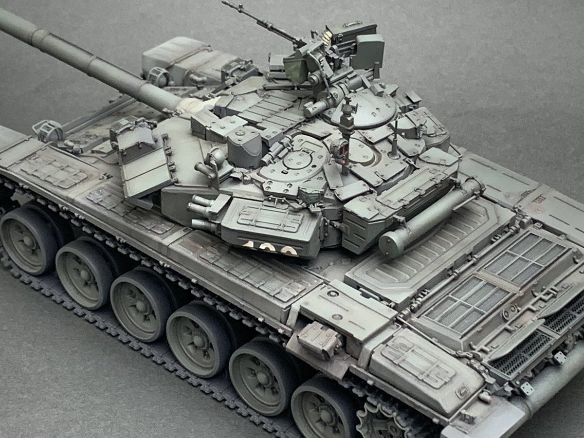 6iT6o0glKbjNxRX's tweet photo. ズベズダのT90Aウェザリング施し完成にしますが後から足回り中心にもう少しウェザリング加えるかも
作るのも塗るのもめちゃくちゃ楽しいキットでした♪
#ズベズダ #T90 #T90A https://t.co/BRnoybFGC7