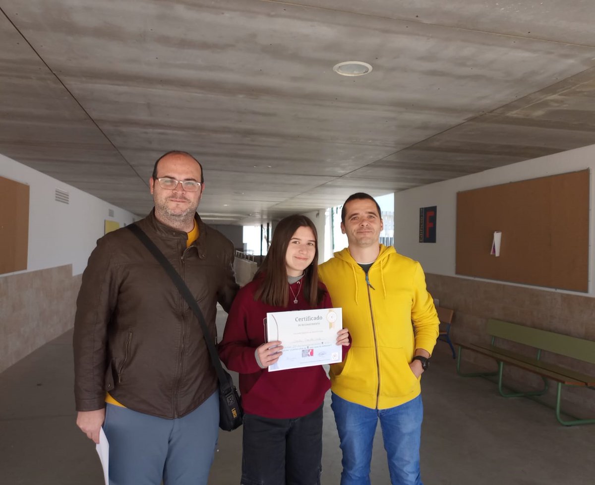 IES Marqués Comares tweet media