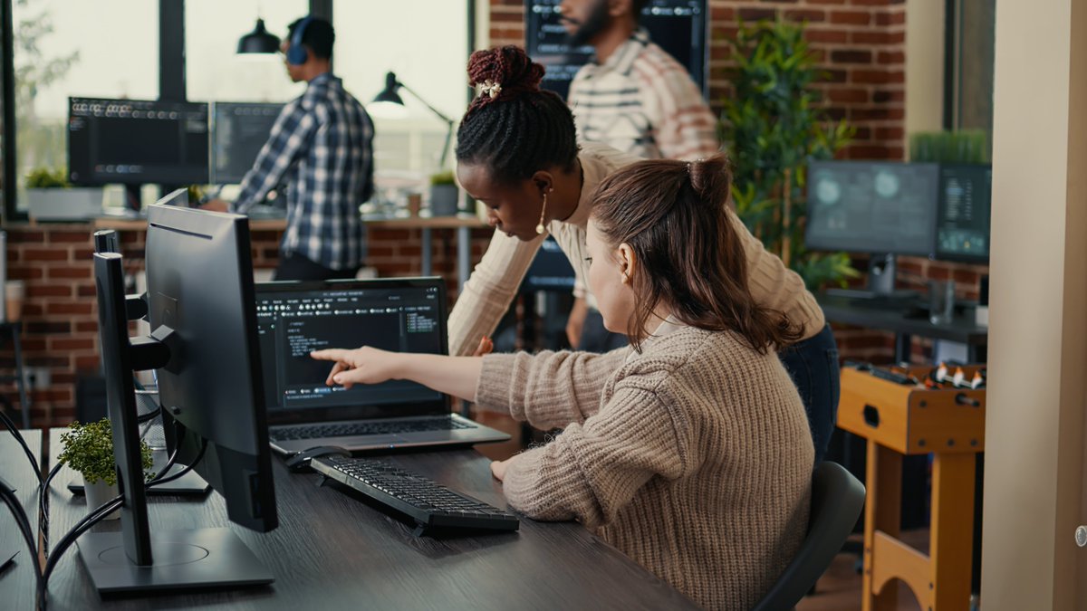 DataSciCampus's tweet photo. What does a day in the life of a graduate data scientist in the public sector look like? In this guest blog, Lilly Taylor, who is in her 2nd year of the Data Science Graduate Programme, shares her experience &amp; what a typical day looks like 👇
https://t.co/vRNZkVxZ10 https://t.co/1nRDV4iTRB