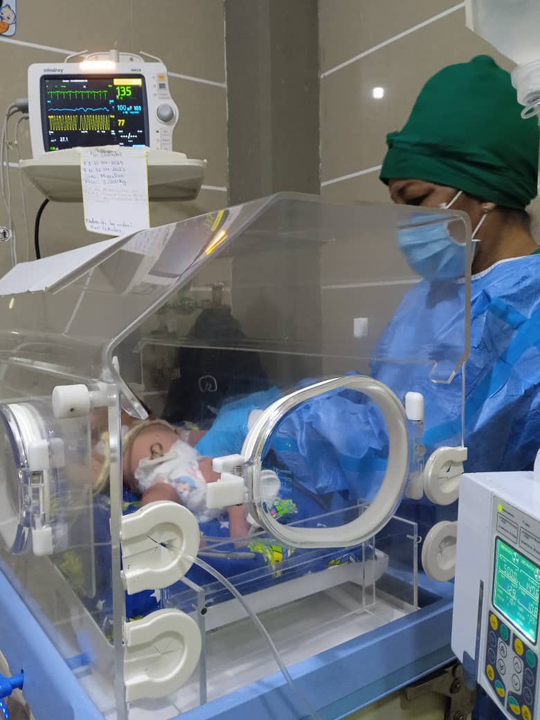 #CubaPorLaSalud 
#Cubacooperaven
#Eam12V
#Cdi_gilberto