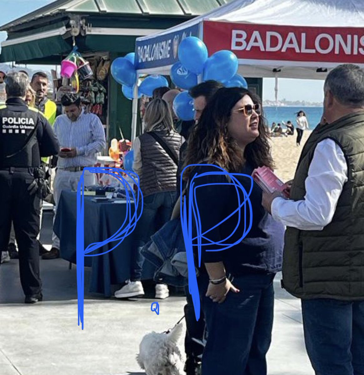 BadalonaAvanza's tweet photo. ULTIMA HORA: el PP de @Albiol_XG denuncia @valentsBdn per fer allò que fa el PP a #Badalona. https://t.co/DacR91DrSl https://t.co/bbF0oIiHOB