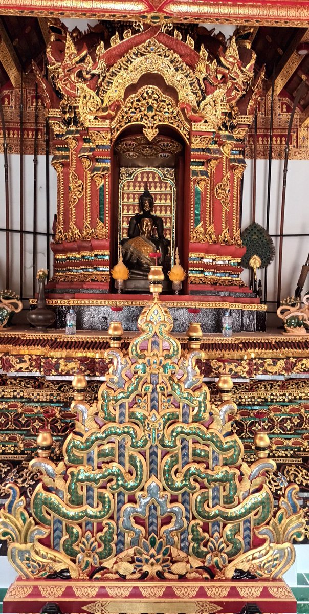 Thenewoldman1's tweet photo. พระแสนแซ่วัดปงสนุกเหนือ https://t.co/x7cZeIA4eW