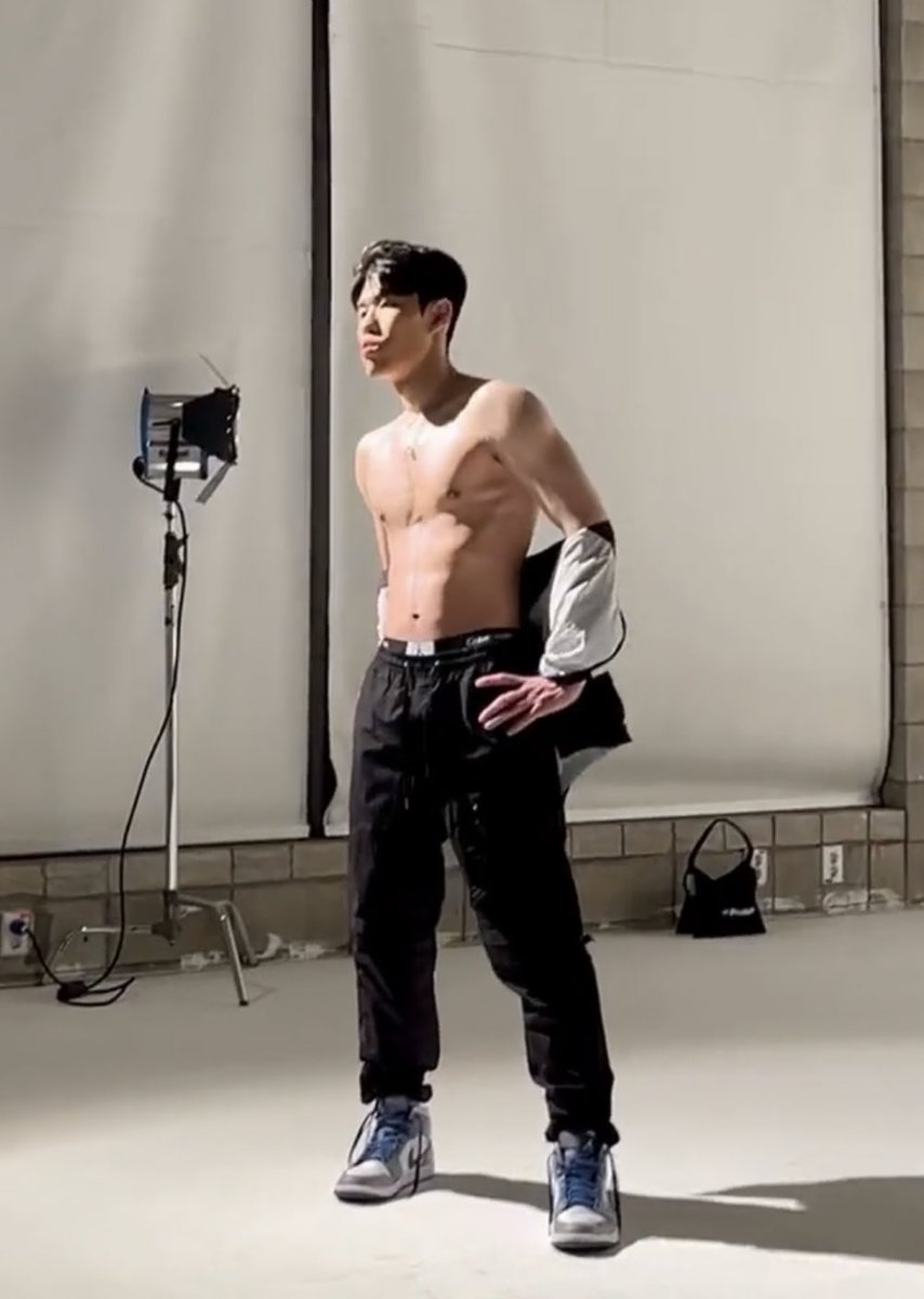 1O1Oarts's tweet photo. Tiger Hyeonjun 🐅

#T1WIN #오너 #문현준 https://t.co/jcOXVHIoET