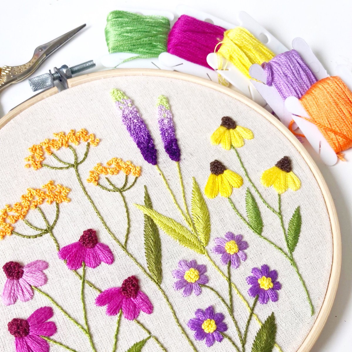 Little Green Stitches tweet media