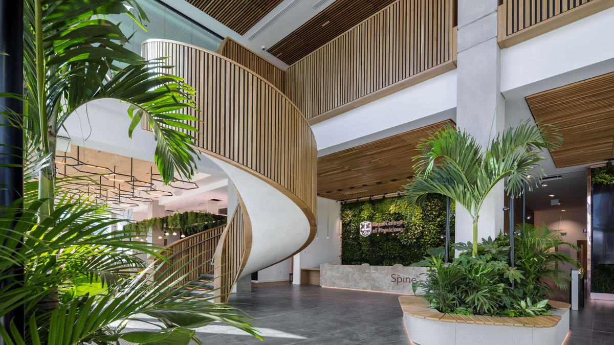 MeetLiverpool's tweet photo. CHS Leeds, we will see you next week with our friends, Spaces at The Spine 🤩

✔ World-class dynamic spaces
✔ Healthiest building in the North West
✔ Some flooring &amp; wallpaper made out of 95% recycled plastic bottles

📍#Stand62 to find out more about this award winning venue https://t.co/mfFJSVdBjb