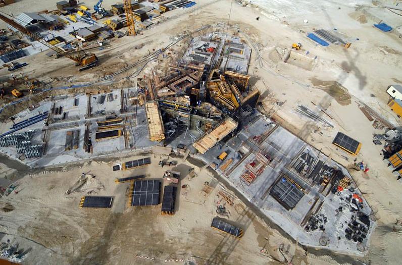 Mundo_Hormigon's tweet photo. La losa de cimentación del Burj Khalifa (Dubái), el edificio más alto del mundo (828 m) descansa sobre 192 pilotes de 50 m de longitud y 1,5 m de diámetro. (2) https://t.co/2JFyzCvo3O