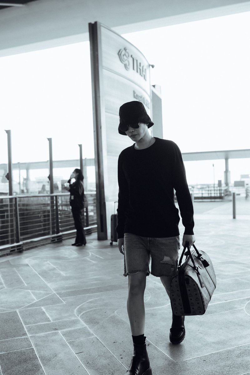 Nat_Sawek's tweet photo. ไปถ่ายเฮีย แต่ไม่ได้ไปกะเฮียนะครับ @peckpalit #PeckPaLitChoke #เป๊กผลิตโชค https://t.co/VMzJ8qtMFz