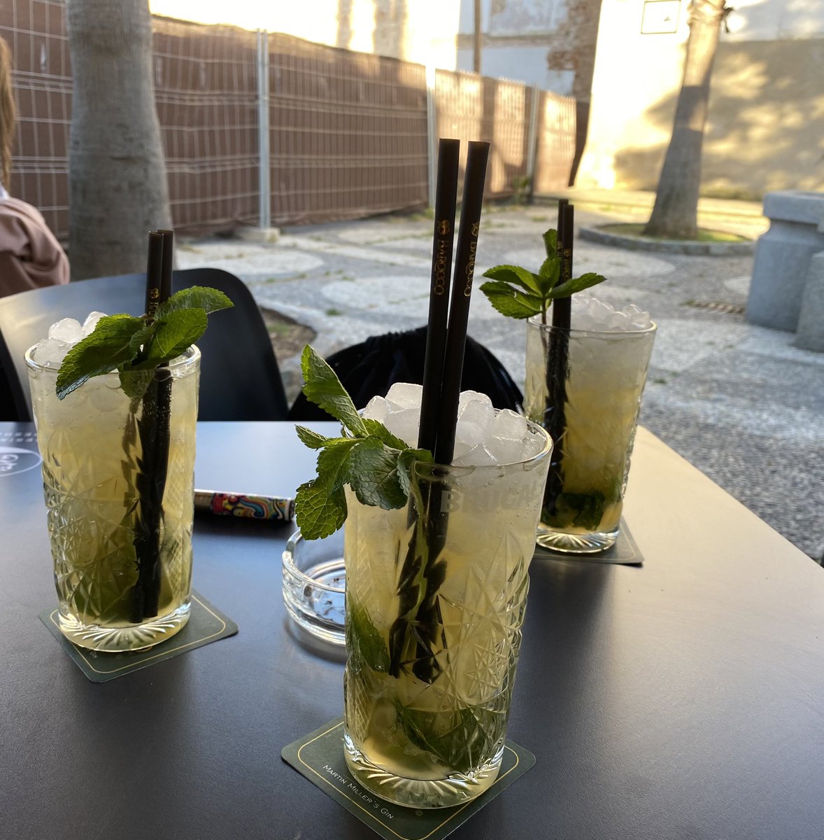 RaquGlez's tweet photo. Y los mejores mojitos. 😉 https://t.co/NPQgU5SrGR