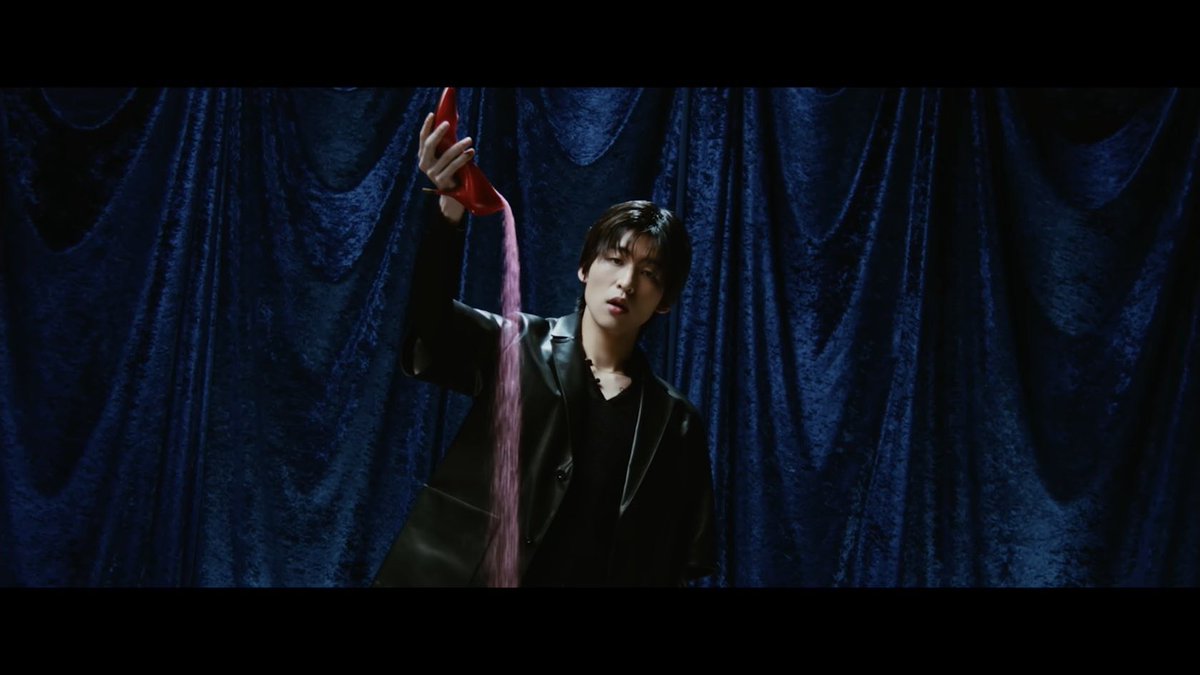 megurofiles's tweet photo. meguro in『slow...』mv!

#目黒蓮 #메구로렌
#slowでsnowなアイデンティティ https://t.co/7mqbajmTtC