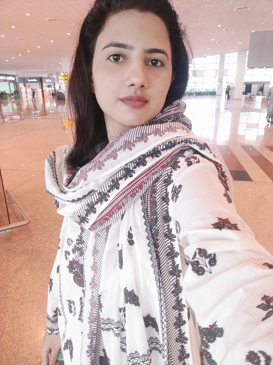 DrShahnazSolngi's tweet photo. Way to Karachi 🛫🛫 https://t.co/YOOp6JW0D5