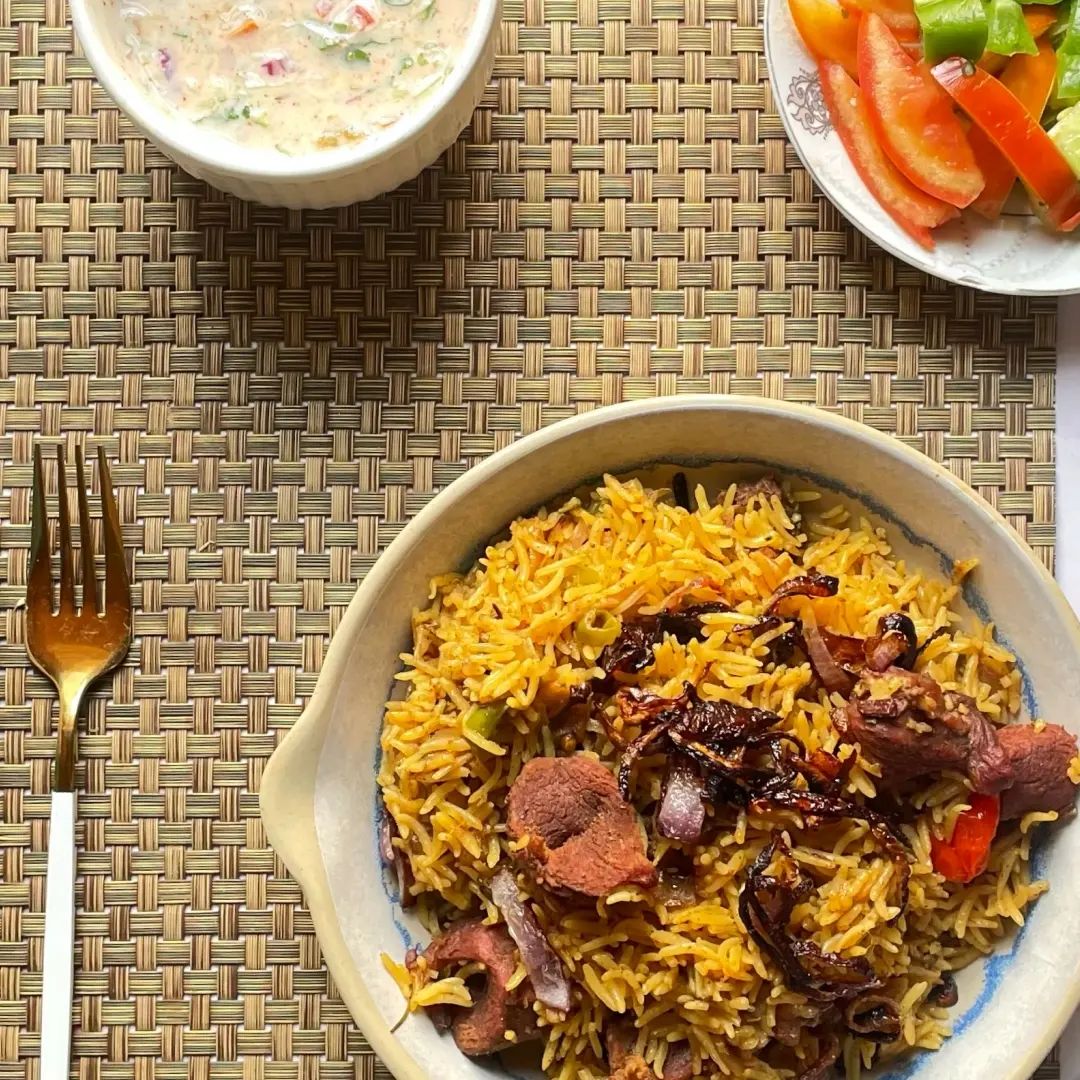 srslyhomecooked's tweet image. Nothing beats a steaming hot plate of Mutton Pulao on a Wednesday!

Visit seriouslyhomecooked.com to order this meal today 

#MealKitDelivery #FreshFoodDelivery #HealthyEats #HomeCooking #Foodie #HealthyLiving #FoodDelivery #HealthyOptions #ConvenientEats #MealPrep #HealthyHabits