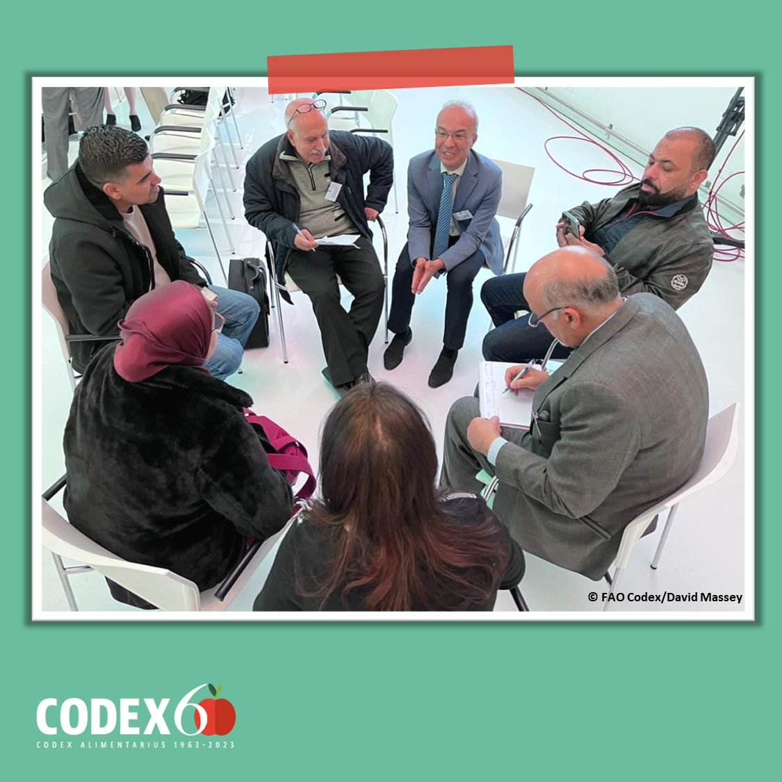 FAOWHOCodex's tweet photo. 📸 | Breaks are an ideal time for informal exchanges to discuss topics and build consensus in the Codex family.
#CodexFamily | #CCCF16 https://t.co/TDeeyFQerM